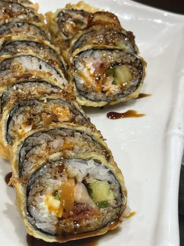 Sushi Bomb Roll (Half Cooked).